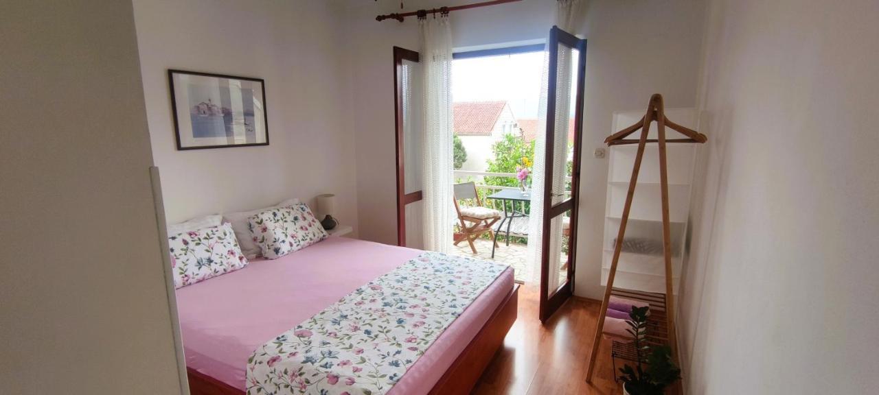 Apartments Senka Вигани Екстериор снимка