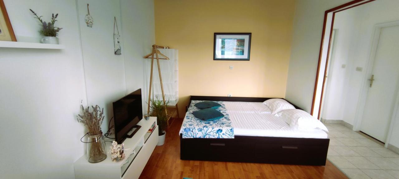 Apartments Senka Вигани Екстериор снимка