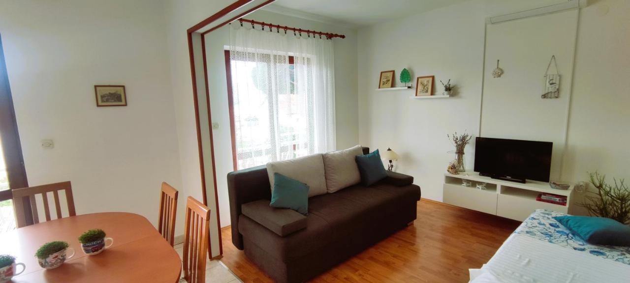 Apartments Senka Вигани Екстериор снимка